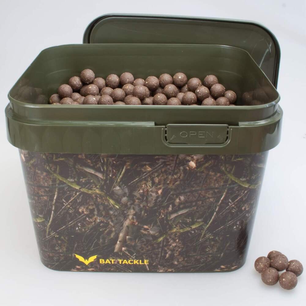 Bat-tackle Böse Boilies   Realistricâ  Spand   5kg Crab Monster Boilies