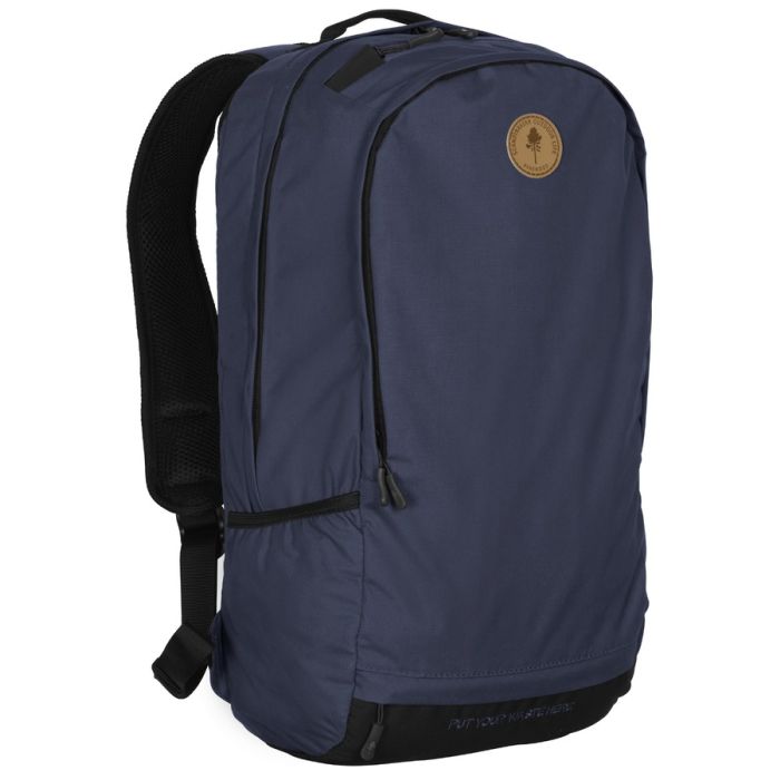 Pinewood Daypack 22l    Navy